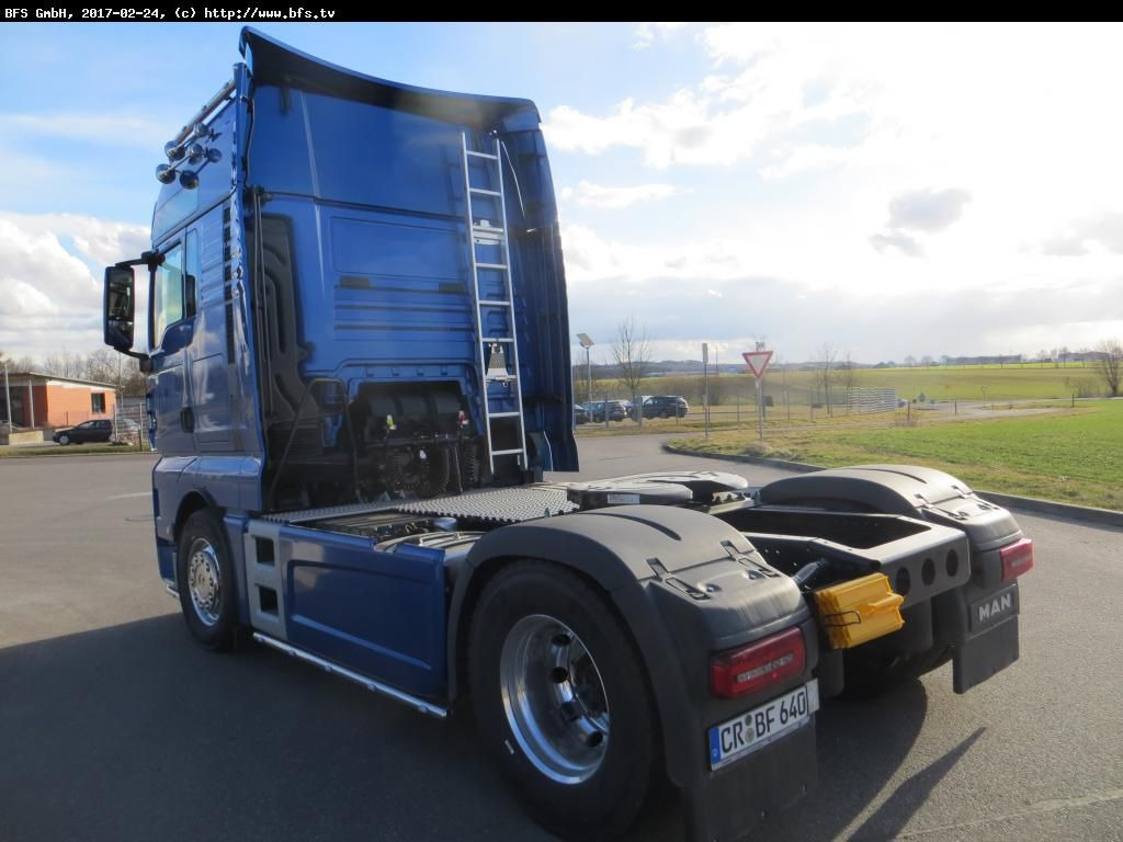 MAN TGX 18.640 4x2 LLS PerformanceLine Edition MAN TGX 18.640 4x2 LLS PerformanceLine Edition - Тягач: фото 3 MAN TGX 18.640 4x2 LLS PerformanceLine Edition MAN TGX 18.640 4x2 LLS PerformanceLine Edition - Тягач: фото 3