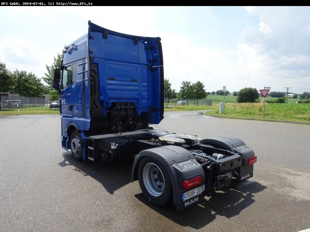 MAN TGX (TG3) 18.480 4x2 LL SA Mautklasse 2 Ultra - Тягач: фото 3 MAN TGX (TG3) 18.480 4x2 LL SA Mautklasse 2 Ultra - Тягач: фото 3