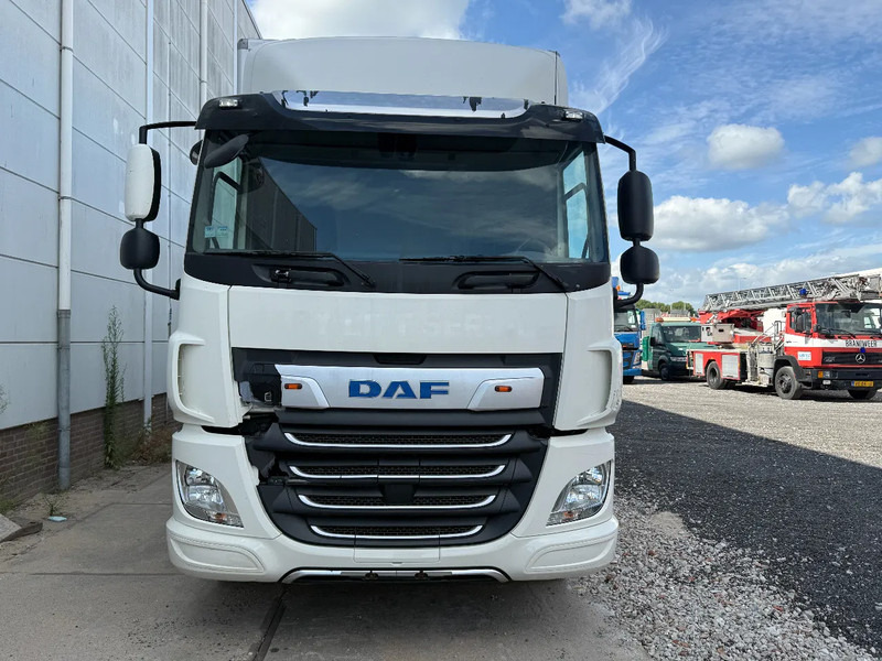 DAF CF 320 4X2 - EURO 6 - 19 TON + DHOLLANDIA - Грузовик с закрытым кузовом: фото 2 DAF CF 320 4X2 - EURO 6 - 19 TON + DHOLLANDIA - Грузовик с закрытым кузовом: фото 2