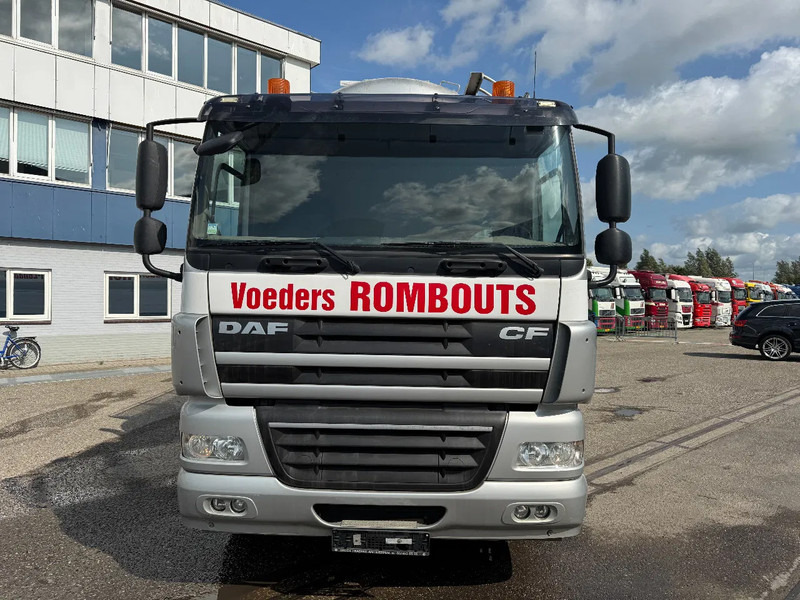 DAF CF 85.360 8X2 EURO 5 + TANK 32.700 LITER - LAMBRECHT - Грузовик-цистерна: фото 2 DAF CF 85.360 8X2 EURO 5 + TANK 32.700 LITER - LAMBRECHT - Грузовик-цистерна: фото 2