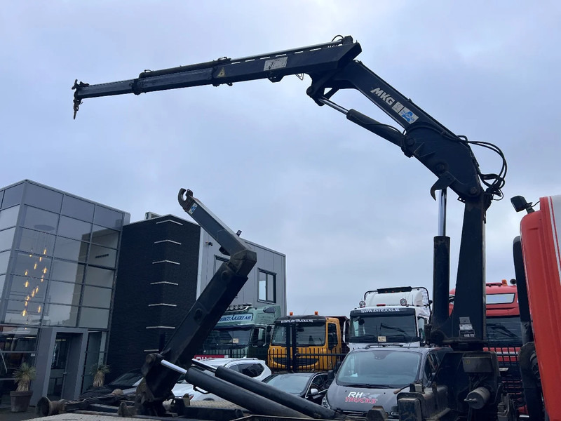 DAF CF 85.380 6X2 + MKG 141 A2 CRANE + 20 TON HOOKLIFT - EURO 3 - MANUAL GEAR - 10 TYRES - Автоманипулятор: фото 5 DAF CF 85.380 6X2 + MKG 141 A2 CRANE + 20 TON HOOKLIFT - EURO 3 - MANUAL GEAR - 10 TYRES - Автоманипулятор: фото 5