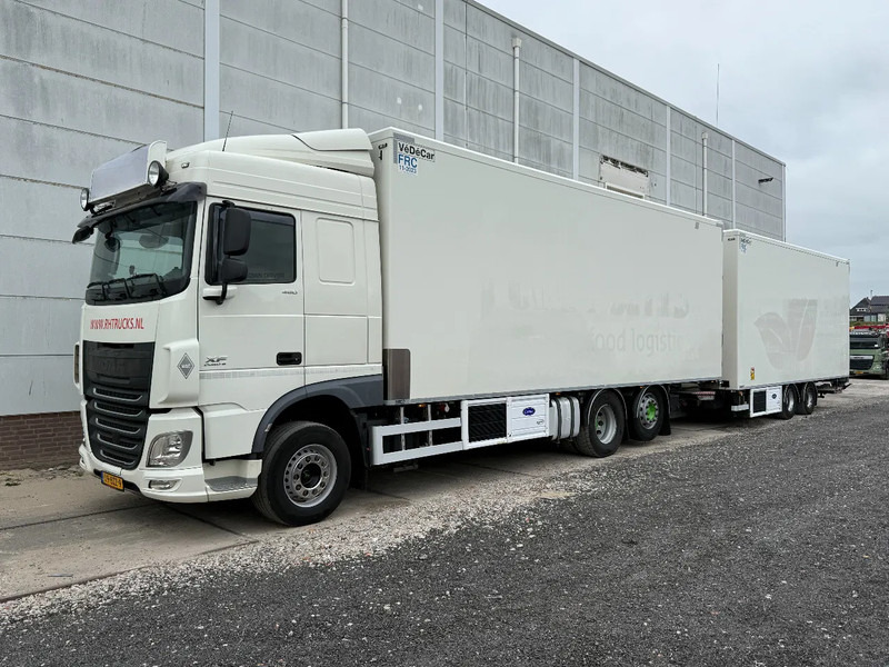 DAF XF 460 6X2 YEAR 2017 COMPLETE! + CARRIER SUPRA 850 + DHOLLANDIA - Рефрижератор: фото 1 DAF XF 460 6X2 YEAR 2017 COMPLETE! + CARRIER SUPRA 850 + DHOLLANDIA - Рефрижератор: фото 1