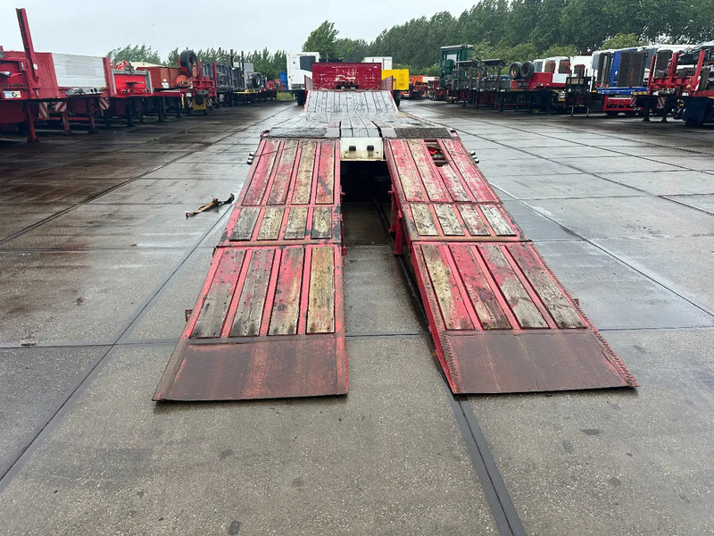 Diversen LAST AXLE STEERING, REMOTE CONTROLE, DOUBLE HYDRAULIC RAMPS - Низкорамный полуприцеп: фото 4 Diversen LAST AXLE STEERING, REMOTE CONTROLE, DOUBLE HYDRAULIC RAMPS - Низкорамный полуприцеп: фото 4