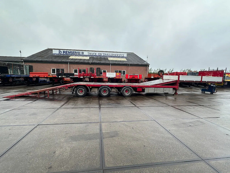 Diversen LAST AXLE STEERING, REMOTE CONTROLE, DOUBLE HYDRAULIC RAMPS - Низкорамный полуприцеп: фото 1 Diversen LAST AXLE STEERING, REMOTE CONTROLE, DOUBLE HYDRAULIC RAMPS - Низкорамный полуприцеп: фото 1
