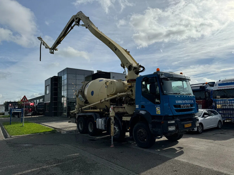 Iveco Eurotrakker 410 8X4 CIFA PUMP 24M + MIXER FULL STEEL + REMOTE CONTROL - Автобетононасос: фото 2 Iveco Eurotrakker 410 8X4 CIFA PUMP 24M + MIXER FULL STEEL + REMOTE CONTROL - Автобетононасос: фото 2