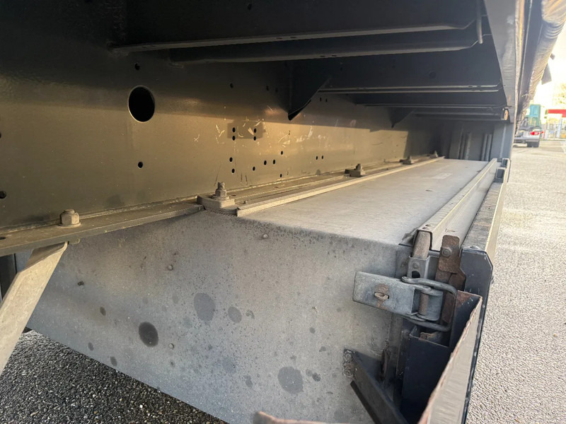 Тентованный полуприцеп Krone SD - 3 AXLE - DISC BRAKES + SLIDING ROOF: фото 11