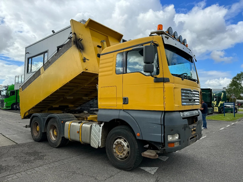 MAN TGA 26.530 6X4 MANUAL 3 PEDALS TIPPER KIPPER - Самосвал: фото 2 MAN TGA 26.530 6X4 MANUAL 3 PEDALS TIPPER KIPPER - Самосвал: фото 2
