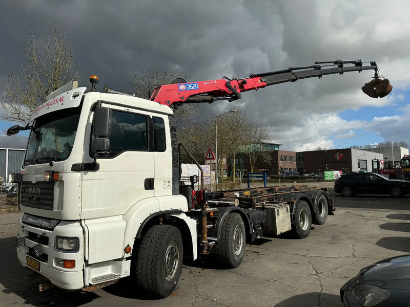 MAN TGA 35.440 8X2 - EURO 4 + HMF 2620K-RC 2018! + REMOTE + HYDRAUTO CABLE LIFT + LIFTING AXLE - Автоманипулятор: фото 2 MAN TGA 35.440 8X2 - EURO 4 + HMF 2620K-RC 2018! + REMOTE + HYDRAUTO CABLE LIFT + LIFTING AXLE - Автоманипулятор: фото 2