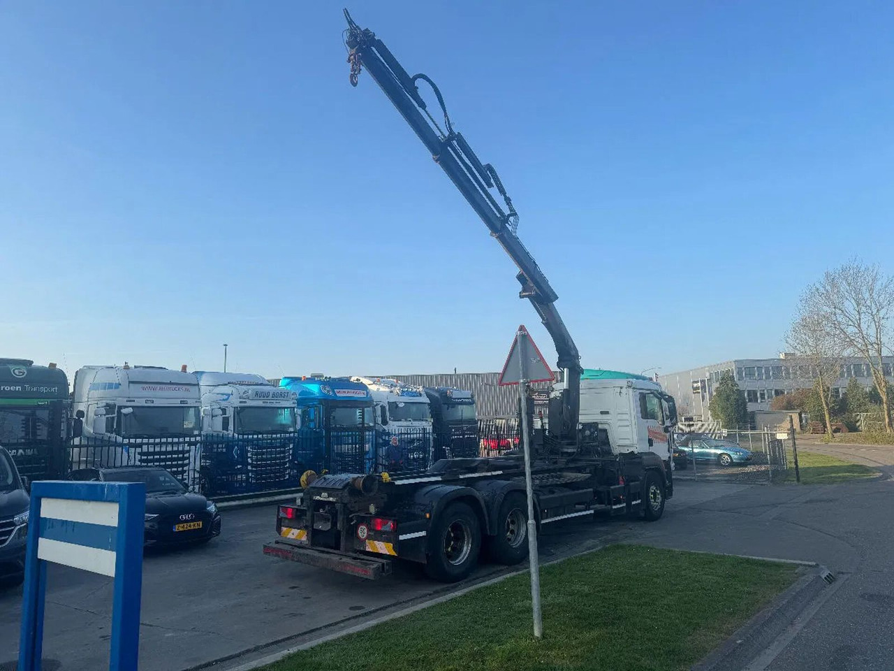 MAN TGS 26.360 6X4 VDL 21T HOOK + HIAB 122 + REMOTE - Автоманипулятор: фото 5 MAN TGS 26.360 6X4 VDL 21T HOOK + HIAB 122 + REMOTE - Автоманипулятор: фото 5