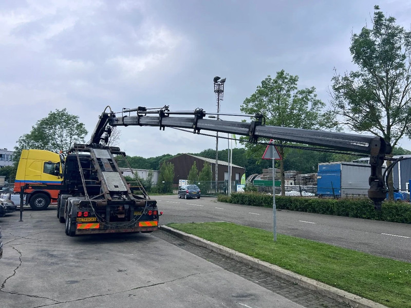 MAN TGS 35.440 8X2-4 + HIAB 220C-5 REMOTE + CABLE LIFT AUTOMATIC - Автоманипулятор: фото 5 MAN TGS 35.440 8X2-4 + HIAB 220C-5 REMOTE + CABLE LIFT AUTOMATIC - Автоманипулятор: фото 5