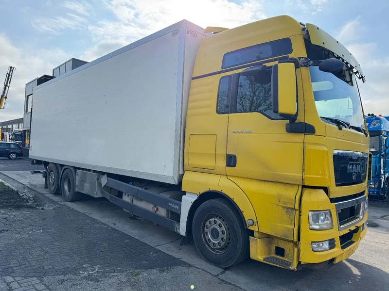 MAN TGX 26.360 6X2 - EURO 5 + ZEPRO LIFT + LIFT/STEERING AXLE - Грузовик с закрытым кузовом: фото 3 MAN TGX 26.360 6X2 - EURO 5 + ZEPRO LIFT + LIFT/STEERING AXLE - Грузовик с закрытым кузовом: фото 3