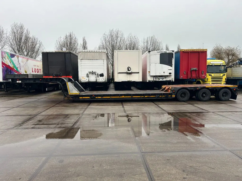 Nooteboom OSDBAZ-45VV, 3 AXLE STEERING, 3,6 M EXTENDABLE - Низкорамный полуприцеп: фото 1 Nooteboom OSDBAZ-45VV, 3 AXLE STEERING, 3,6 M EXTENDABLE - Низкорамный полуприцеп: фото 1