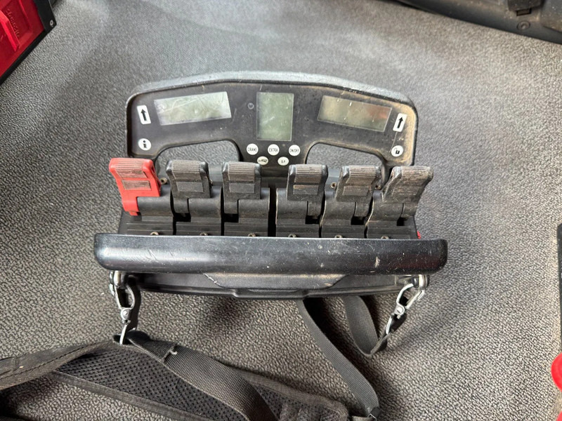 Автоманипулятор Renault Premium 430 8X4 EEV + HIAB 477 E-7 HIPRO + REMOTE: фото 7 Автоманипулятор Renault Premium 430 8X4 EEV + HIAB 477 E-7 HIPRO + REMOTE: фото 7