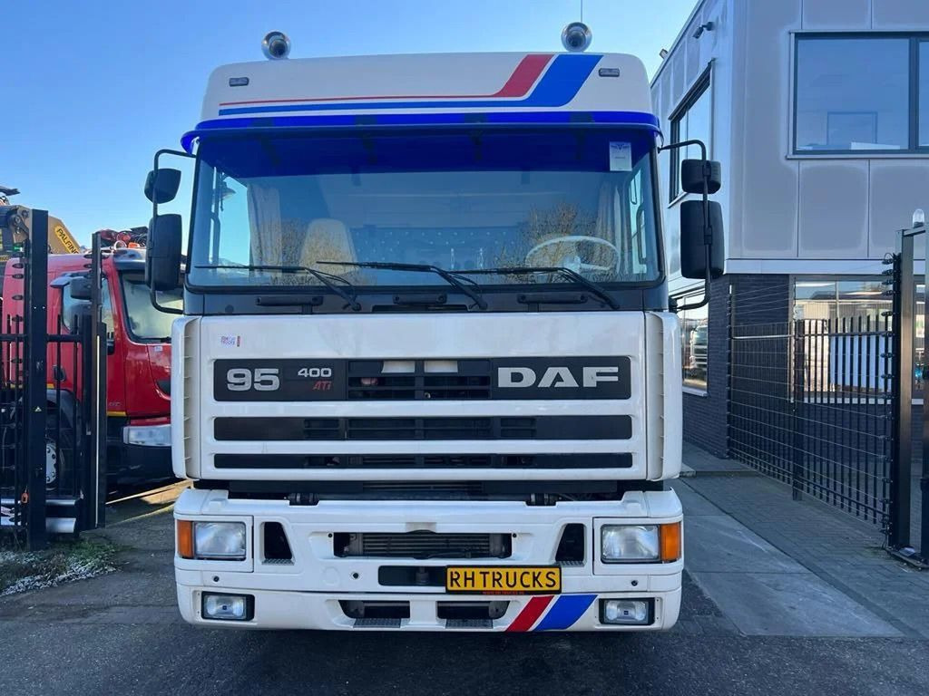 DAF 95.400 4X2 RESTORED/RESTAURIERT/GERESTAUREERD - Тягач: фото 2 DAF 95.400 4X2 RESTORED/RESTAURIERT/GERESTAUREERD - Тягач: фото 2