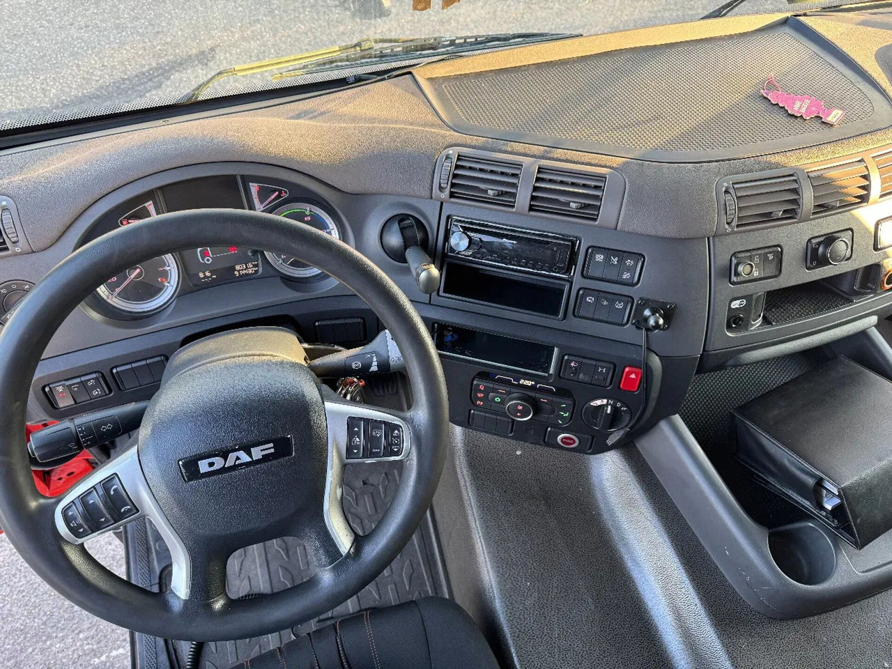 Тягач DAF CF 410 4X2 STANDARD EURO 6 FRIDGE: фото 8