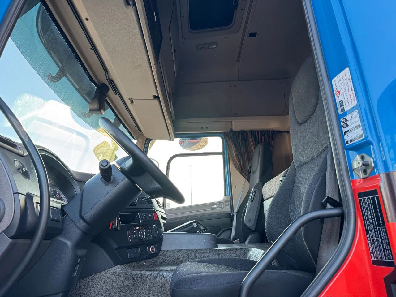 Тягач DAF CF 410 4X2 STANDARD EURO 6 FRIDGE: фото 6