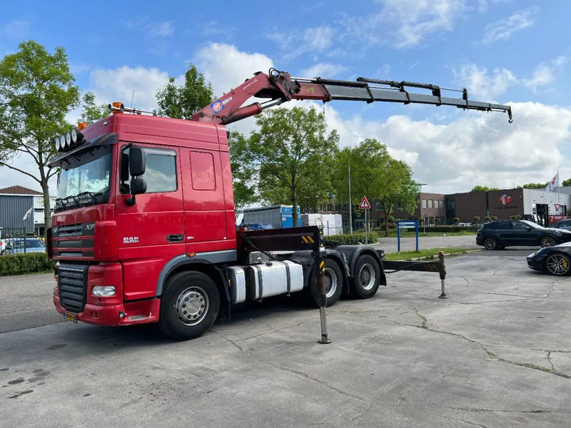 DAF XF 105.460 6X4 EURO 5 + HMF 4220 K6 + REMOTE CONTROL + RETARDER - Тягач: фото 1 DAF XF 105.460 6X4 EURO 5 + HMF 4220 K6 + REMOTE CONTROL + RETARDER - Тягач: фото 1