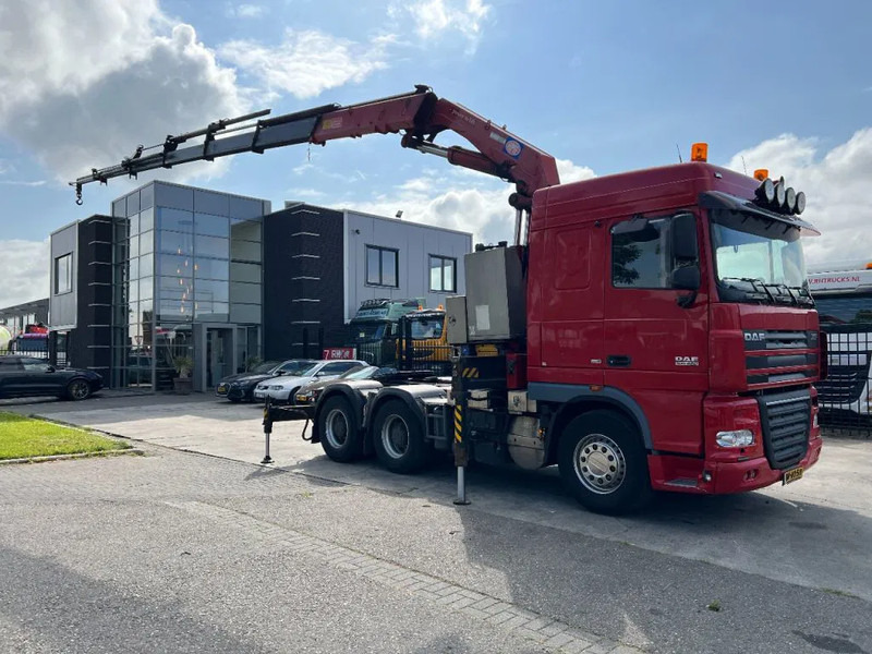 DAF XF 105.460 6X4 EURO 5 + HMF 4220 K6 + REMOTE CONTROL + RETARDER - Тягач: фото 3 DAF XF 105.460 6X4 EURO 5 + HMF 4220 K6 + REMOTE CONTROL + RETARDER - Тягач: фото 3