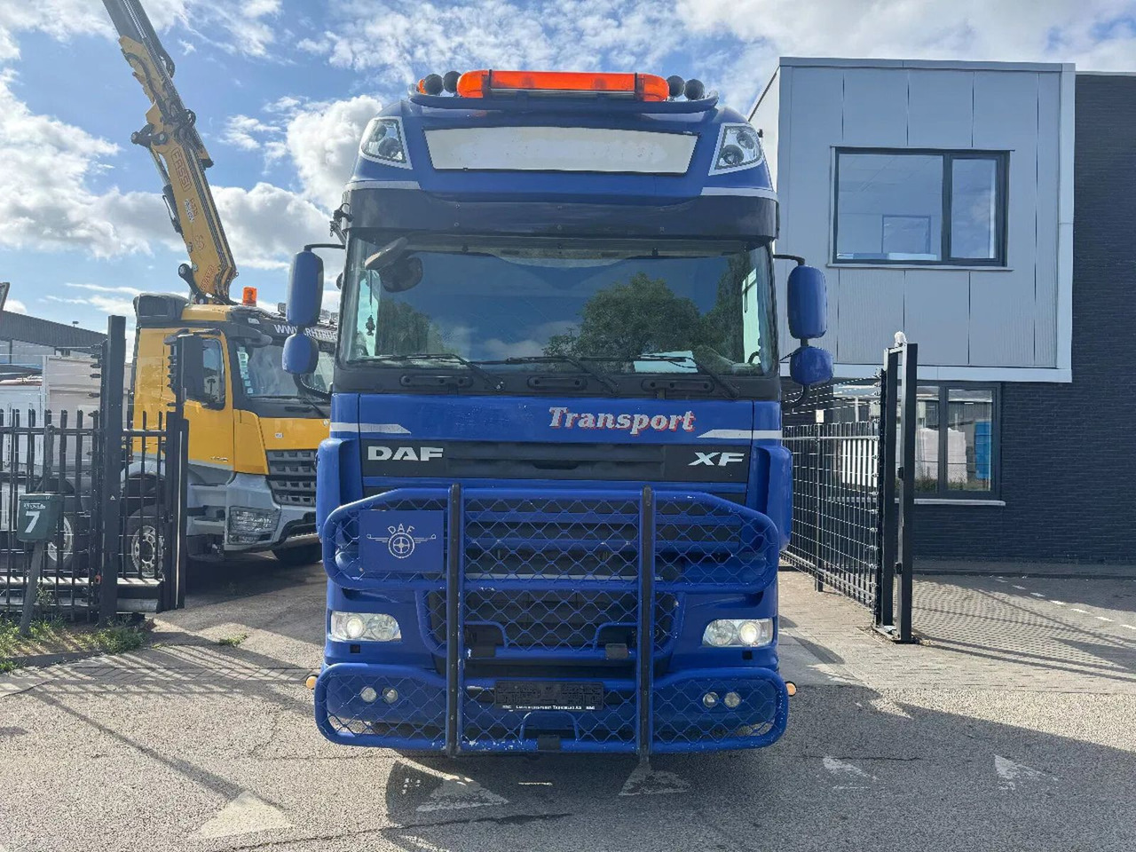 DAF XF 105.510 6X2 EURO 5 MANUAL GEAR + HYDRAULIC ON - Тягач: фото 3 DAF XF 105.510 6X2 EURO 5 MANUAL GEAR + HYDRAULIC ON - Тягач: фото 3