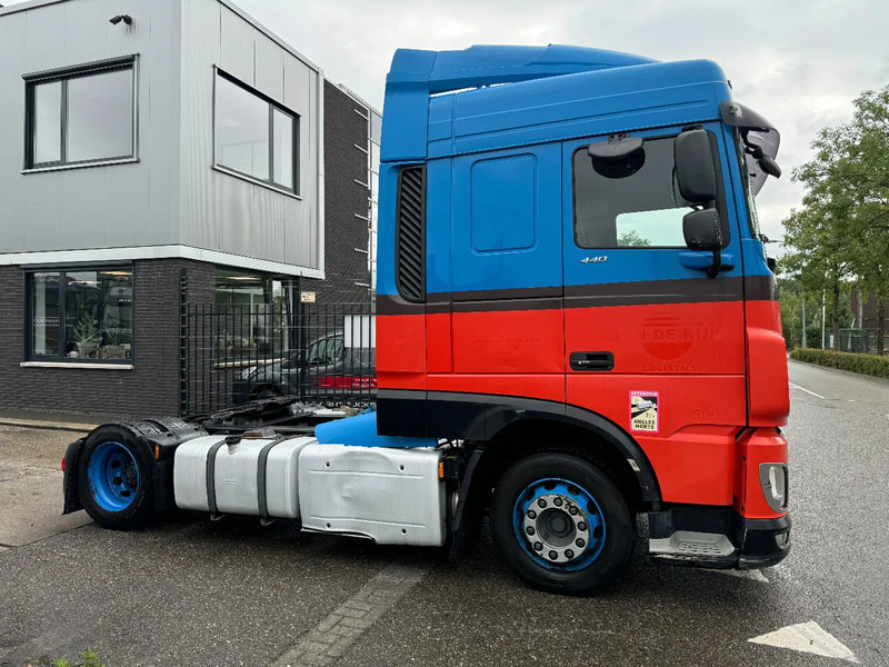 DAF XF 440 4X2 EURO 6 MEGA LOW DECK - Тягач: фото 4 DAF XF 440 4X2 EURO 6 MEGA LOW DECK - Тягач: фото 4