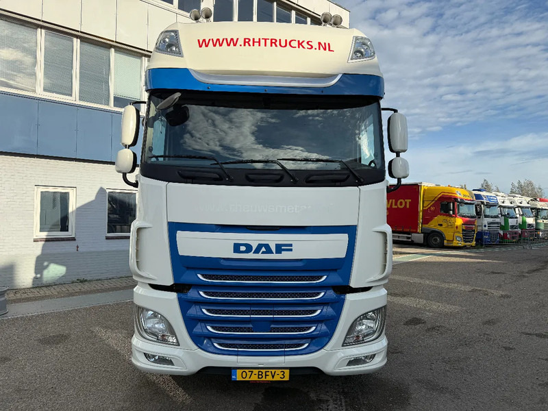 DAF XF 440 4X2 EURO 6 MEGA - ONLY 522.576 KM! - Тягач: фото 2 DAF XF 440 4X2 EURO 6 MEGA - ONLY 522.576 KM! - Тягач: фото 2
