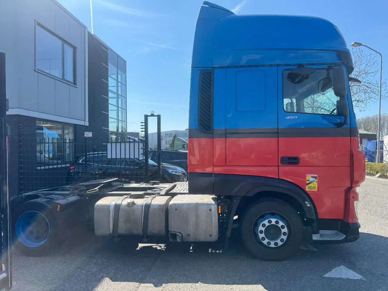 DAF XF 450 4X2 EURO 6 - Тягач: фото 4 DAF XF 450 4X2 EURO 6 - Тягач: фото 4