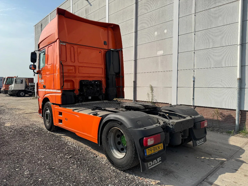 DAF XF 450 4X2 EURO 6 SKIRTS STANDKLIMA - Тягач: фото 5 DAF XF 450 4X2 EURO 6 SKIRTS STANDKLIMA - Тягач: фото 5