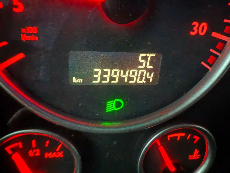 Тягач MAN TGX 41.540 8X4 + RETARDER + HYDRAULICS PTO: фото 17 Тягач MAN TGX 41.540 8X4 + RETARDER + HYDRAULICS PTO: фото 17