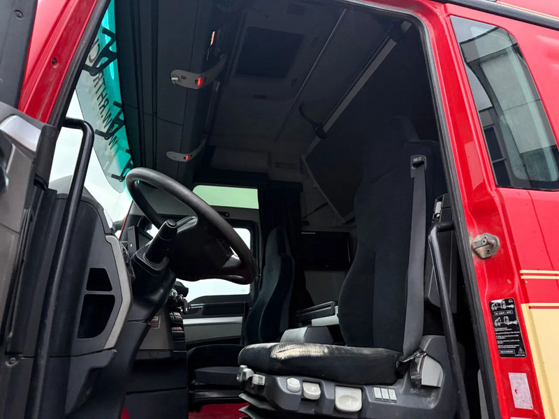 Тягач MAN TGX 41.540 8X4 + RETARDER + HYDRAULICS PTO: фото 14 Тягач MAN TGX 41.540 8X4 + RETARDER + HYDRAULICS PTO: фото 14