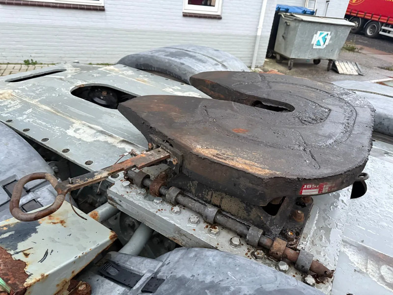 Тягач MAN TGX 41.540 8X4 + RETARDER + HYDRAULICS PTO: фото 11 Тягач MAN TGX 41.540 8X4 + RETARDER + HYDRAULICS PTO: фото 11