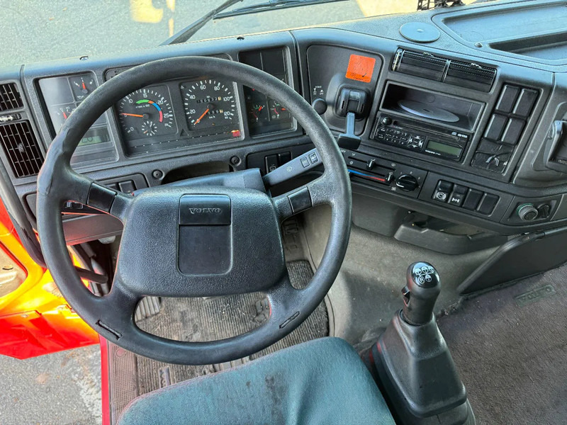 Тягач Volvo FH 12.460 4X2 SPOILERS EURO 3 MANUAL: фото 10