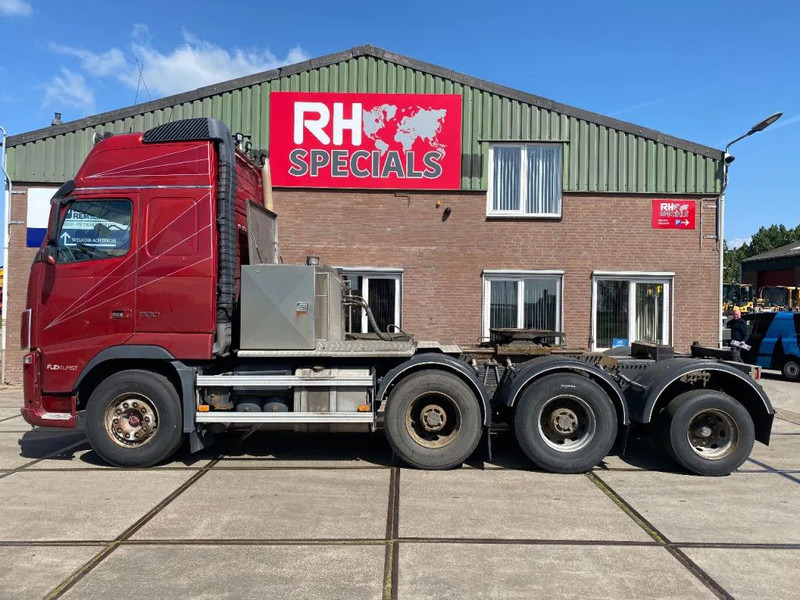 Volvo FH 16.700 FH16-700 8X4 140 TON FULL STEEL - Тягач: фото 1 Volvo FH 16.700 FH16-700 8X4 140 TON FULL STEEL - Тягач: фото 1
