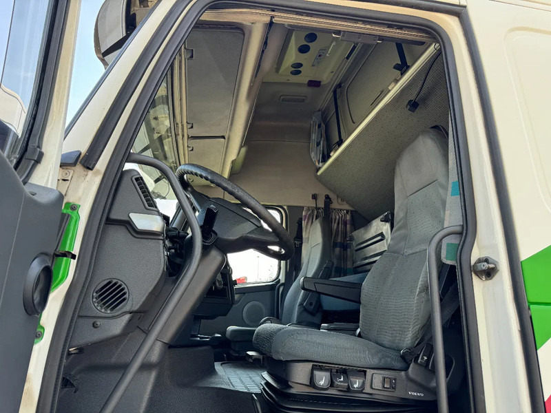 Volvo FH 12.420 6X2 - EURO 3 + HANGER NETAM-FRUEHAUF + THERMOKING + DHOLLANDIA LIFT в лизинг Volvo FH 12.420 6X2 - EURO 3 + HANGER NETAM-FRUEHAUF + THERMOKING + DHOLLANDIA LIFT: фото 16