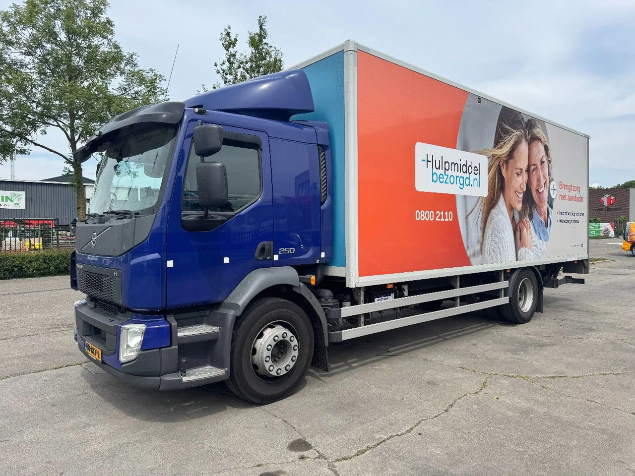 Volvo FL 250 4X2 EURO 6 DHOLLANDIA LIFT + CARGOLOCK TÜ - Грузовик с закрытым кузовом: фото 1 Volvo FL 250 4X2 EURO 6 DHOLLANDIA LIFT + CARGOLOCK TÜ - Грузовик с закрытым кузовом: фото 1