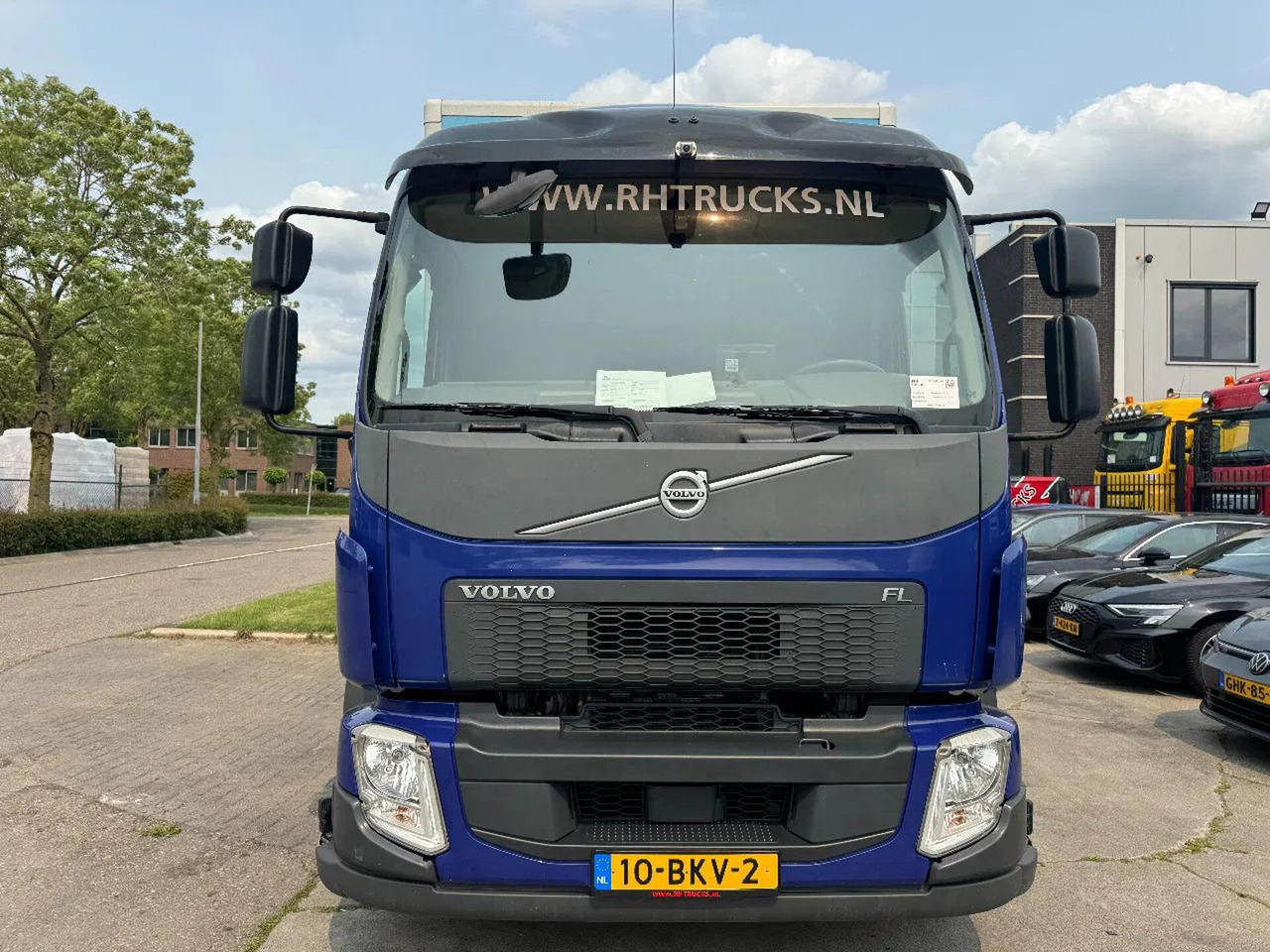 Volvo FL 250 4X2 - EURO 6 + DHOLLANDIA LIFT + TÜV 05-2 - Грузовик с закрытым кузовом: фото 3 Volvo FL 250 4X2 - EURO 6 + DHOLLANDIA LIFT + TÜV 05-2 - Грузовик с закрытым кузовом: фото 3