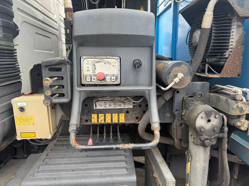 Автоманипулятор Volvo FM 9.340 6X2 EURO 5 HIAB 211 EP3 + REMOTE CONTROL: фото 6 Автоманипулятор Volvo FM 9.340 6X2 EURO 5 HIAB 211 EP3 + REMOTE CONTROL: фото 6