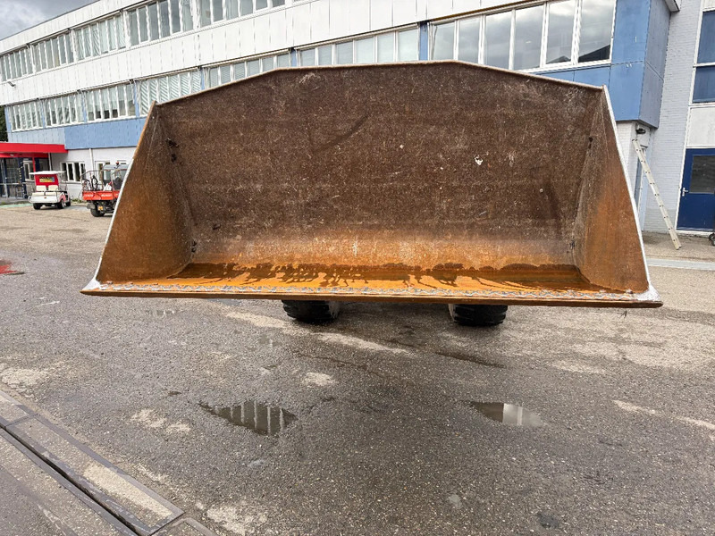 Volvo L120H, CE, 8314 UUR + CDC-STEERING - Колёсный погрузчик: фото 4 Volvo L120H, CE, 8314 UUR + CDC-STEERING - Колёсный погрузчик: фото 4