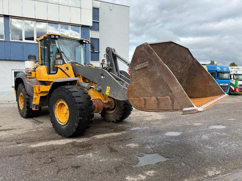 Volvo L120H, CE, 8314 UUR + CDC-STEERING - Колёсный погрузчик: фото 5 Volvo L120H, CE, 8314 UUR + CDC-STEERING - Колёсный погрузчик: фото 5