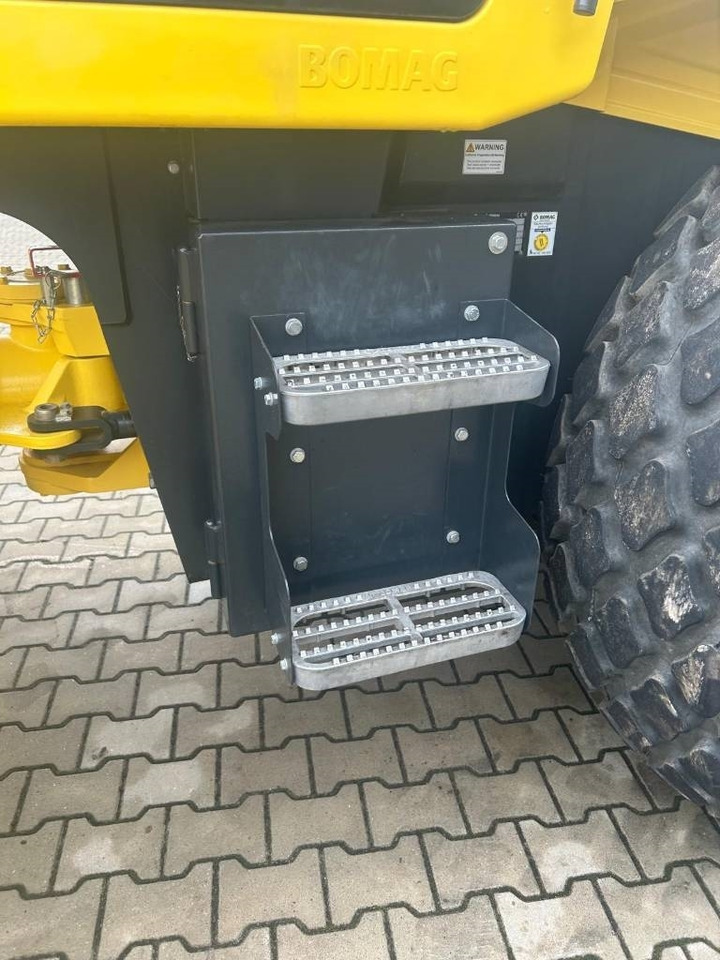 Компактор Bomag BW 211 D-5: фото 16 Компактор Bomag BW 211 D-5: фото 16