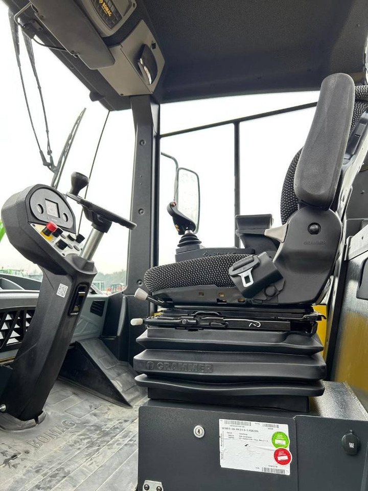 Компактор Bomag BW 211 D-5: фото 18 Компактор Bomag BW 211 D-5: фото 18