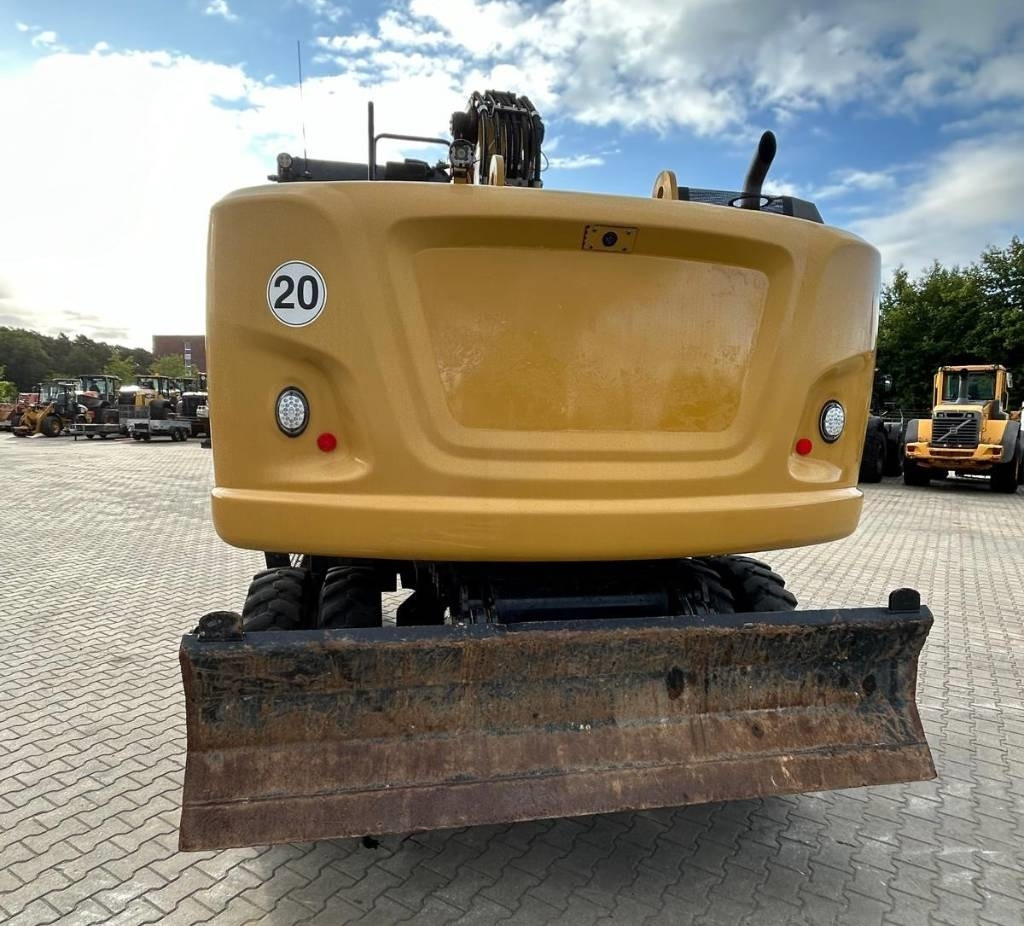 CAT M 318 F - Колёсный экскаватор: фото 3 CAT M 318 F - Колёсный экскаватор: фото 3