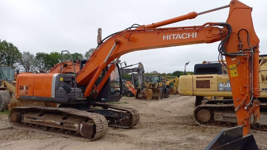 Hitachi ZX 210 LC-3 - Гусеничный экскаватор: фото 3 Hitachi ZX 210 LC-3 - Гусеничный экскаватор: фото 3