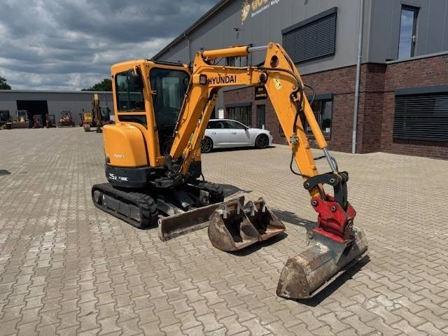 Hyundai R25Z-9 AK - Мини-экскаватор: фото 3 Hyundai R25Z-9 AK - Мини-экскаватор: фото 3