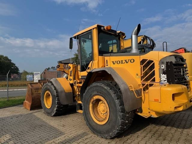 Volvo L 90 F - Колёсный погрузчик: фото 1 Volvo L 90 F - Колёсный погрузчик: фото 1