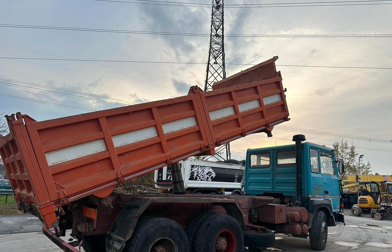 Самосвал Renault R420 3 assi ribaltabile: фото 9 Самосвал Renault R420 3 assi ribaltabile: фото 9