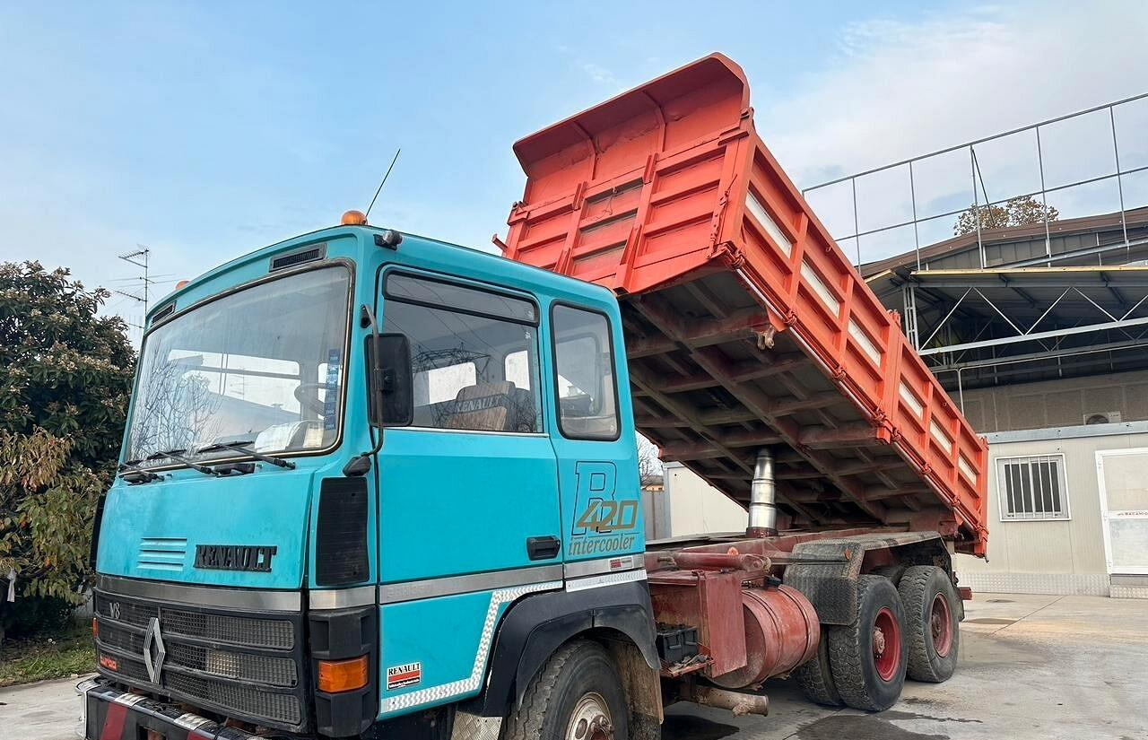 Самосвал Renault R420 3 assi ribaltabile: фото 6 Самосвал Renault R420 3 assi ribaltabile: фото 6