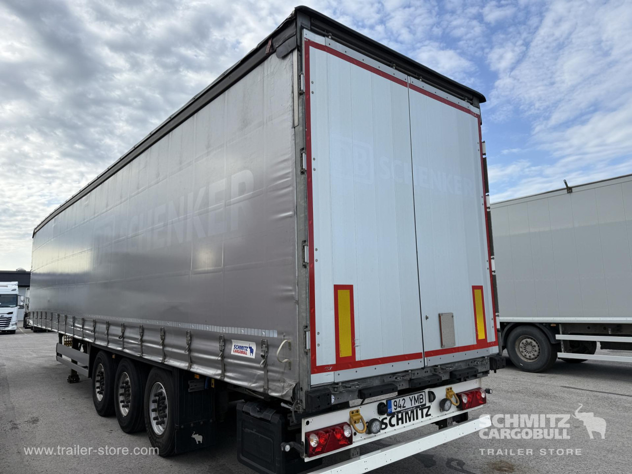SCHMITZ Curtainsider Standard - Тентованный полуприцеп: фото 1 SCHMITZ Curtainsider Standard - Тентованный полуприцеп: фото 1