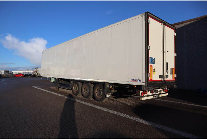 Schmitz Cargobull 3 aks Double Compartment / Doppelkammer - Полуприцеп-рефрижератор: фото 3 Schmitz Cargobull 3 aks Double Compartment / Doppelkammer - Полуприцеп-рефрижератор: фото 3