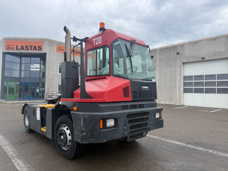 Kalmar Terminal tractor / Terminal-Zugmaschine / - Тягач: фото 1 Kalmar Terminal tractor / Terminal-Zugmaschine / - Тягач: фото 1