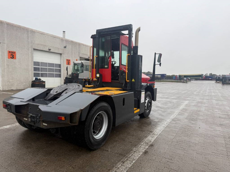Kalmar Terminal tractor / Terminal-Zugmaschine / - Тягач: фото 3 Kalmar Terminal tractor / Terminal-Zugmaschine / - Тягач: фото 3